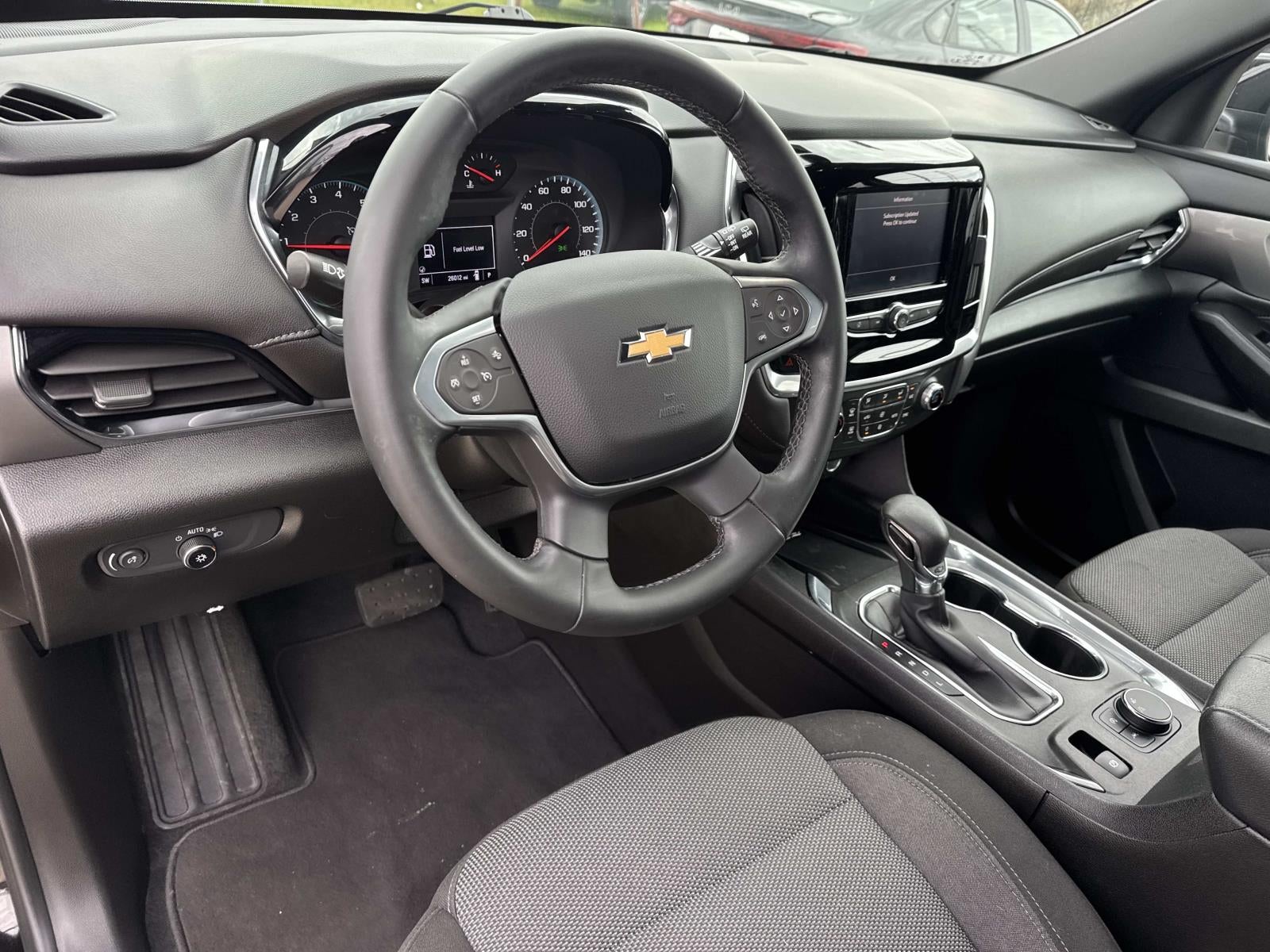 2023 Chevrolet Traverse FWD LT Cloth