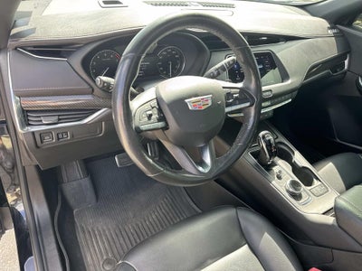 2023 Cadillac XT4 FWD Sport