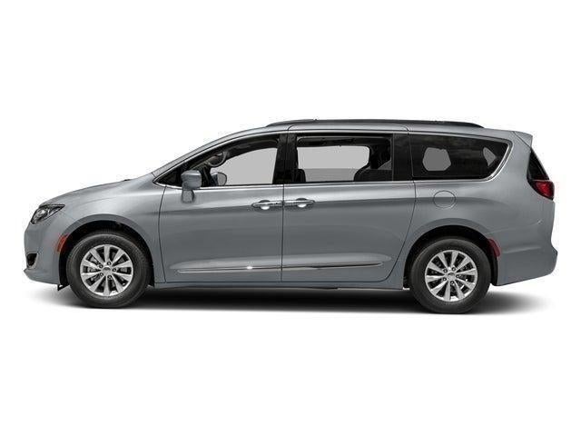 Used 2017 Chrysler Pacifica Touring-L with VIN 2C4RC1BG9HR634987 for sale in Slidell, LA