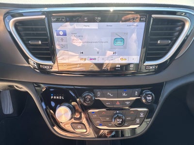 2026 Chrysler Voyager VOYAGER LX