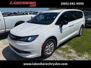 2025 Chrysler Voyager LX