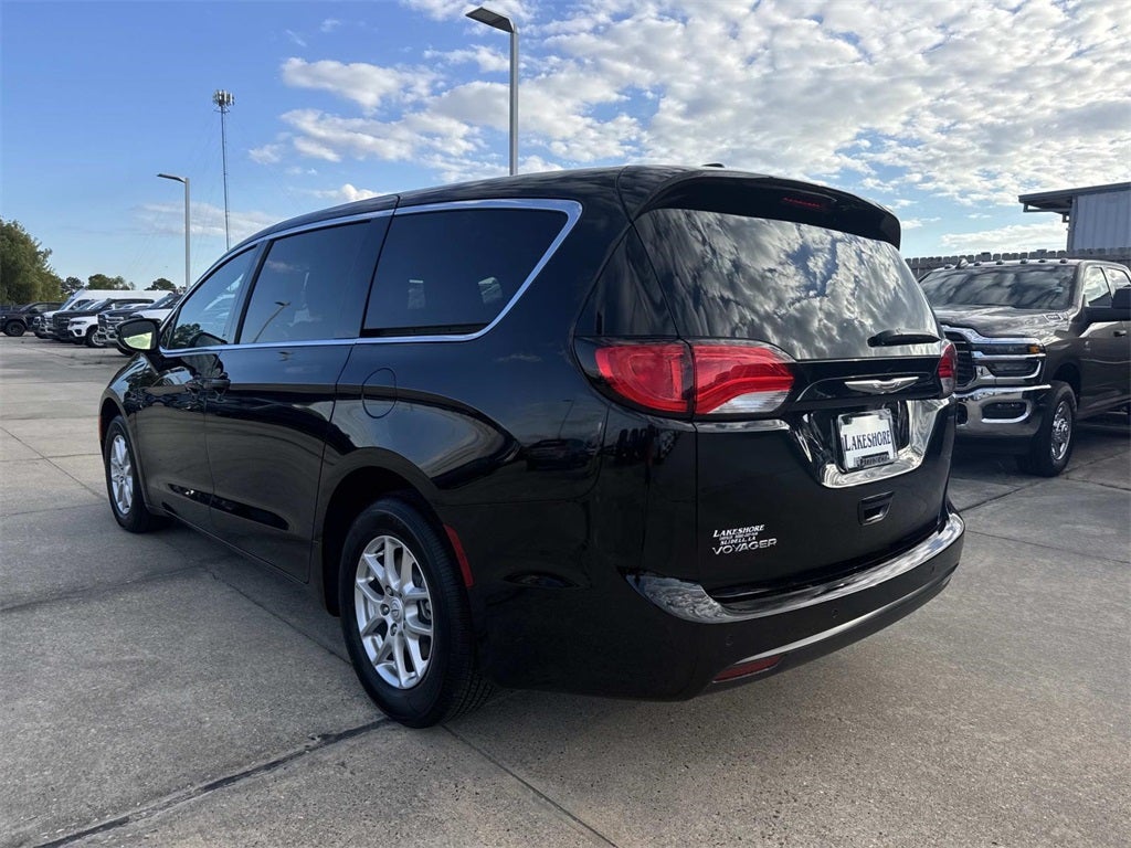 2026 Chrysler Voyager VOYAGER LX