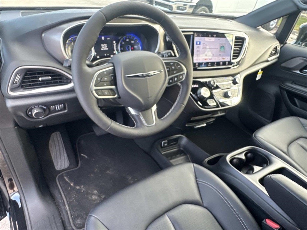 2026 Chrysler Voyager VOYAGER LX