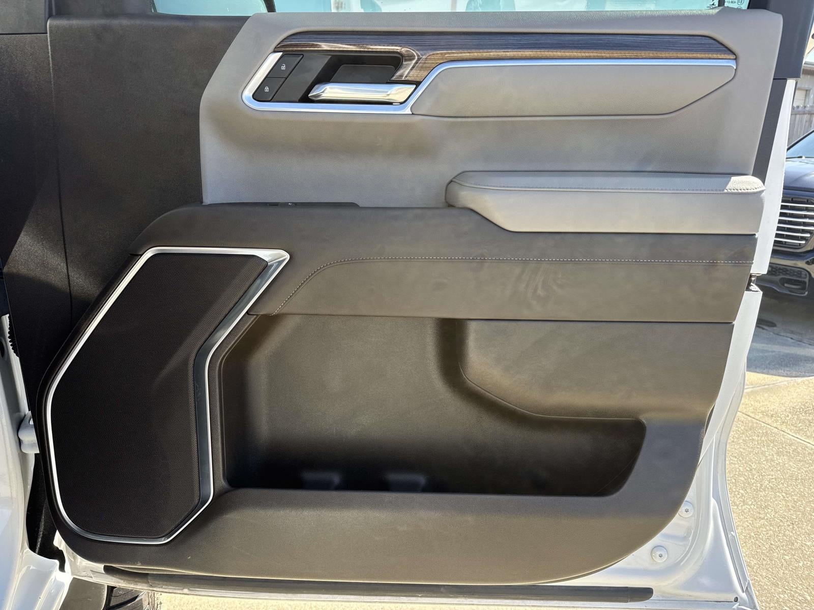 2022 Chevrolet Silverado 1500 4WD Crew Cab Short Bed RST