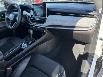 2022 Jeep Compass Latitude FWD