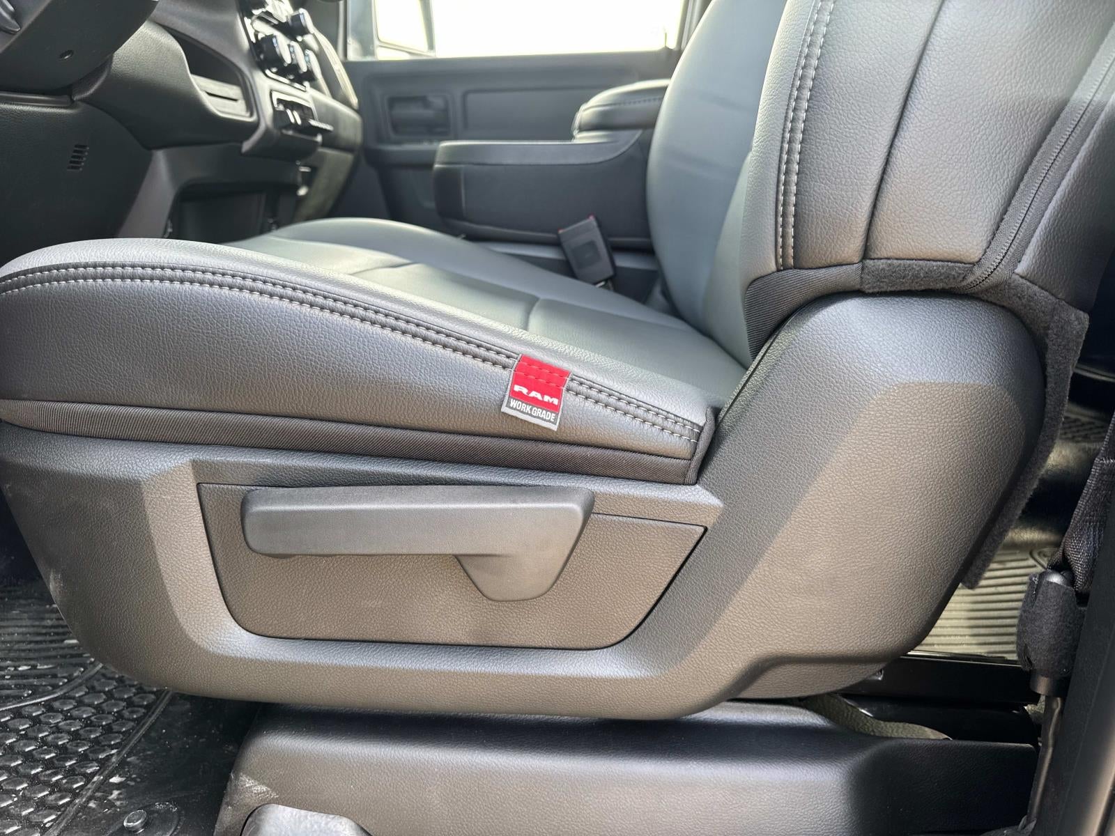 2025 RAM Ram 2500 RAM 2500 TRADESMAN CREW CAB 4X2 6'4' BOX