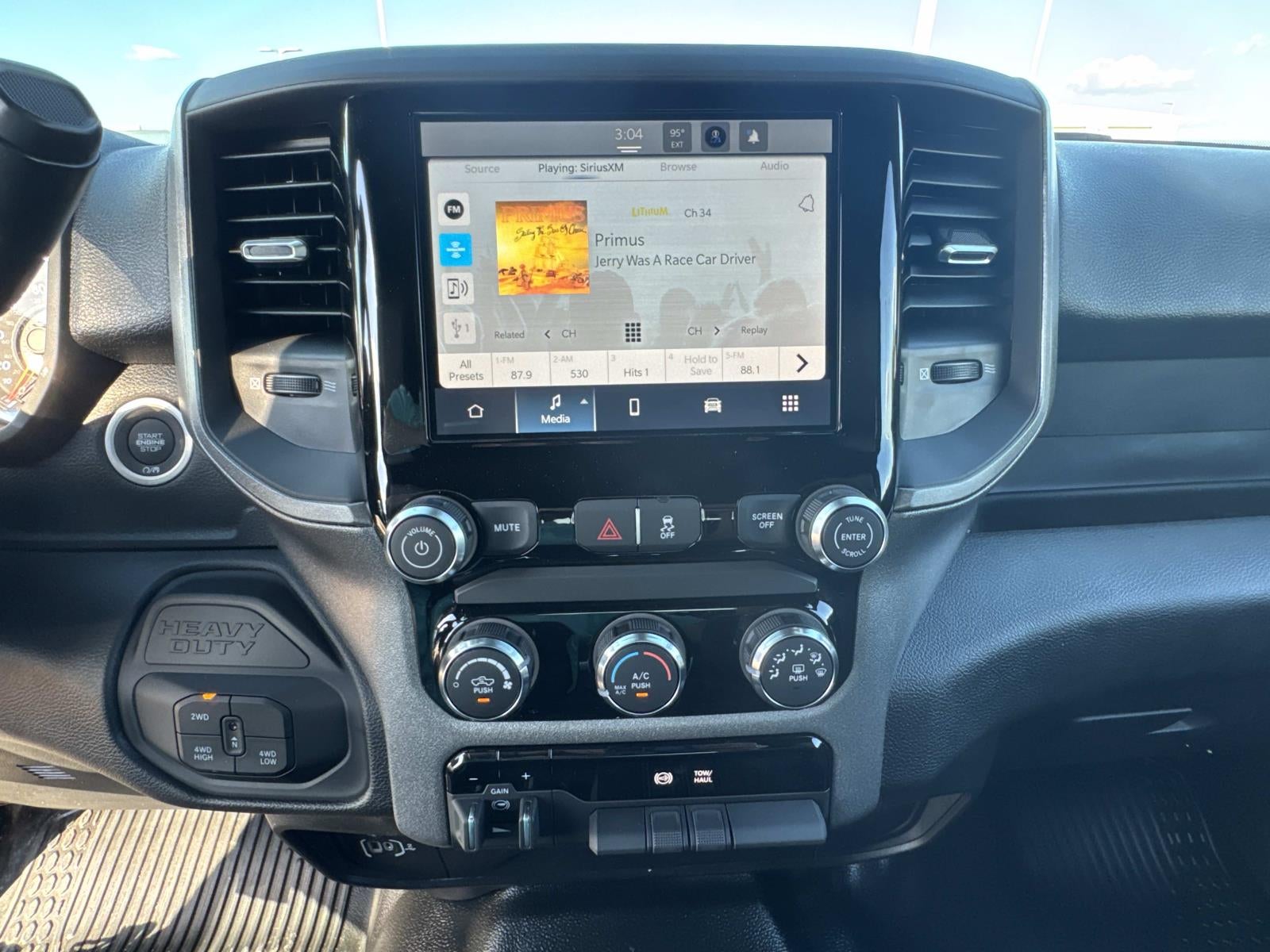 2026 RAM Ram 2500 RAM 2500 TRADESMAN CREW CAB 4X4 6'4' BOX