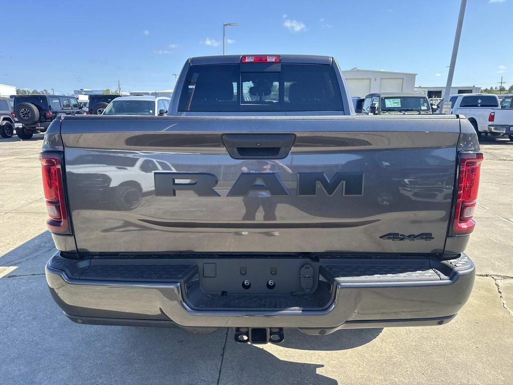 2026 RAM Ram 2500 RAM 2500 BLACK EXPRESS CREW CAB 4X4 6'4' BOX