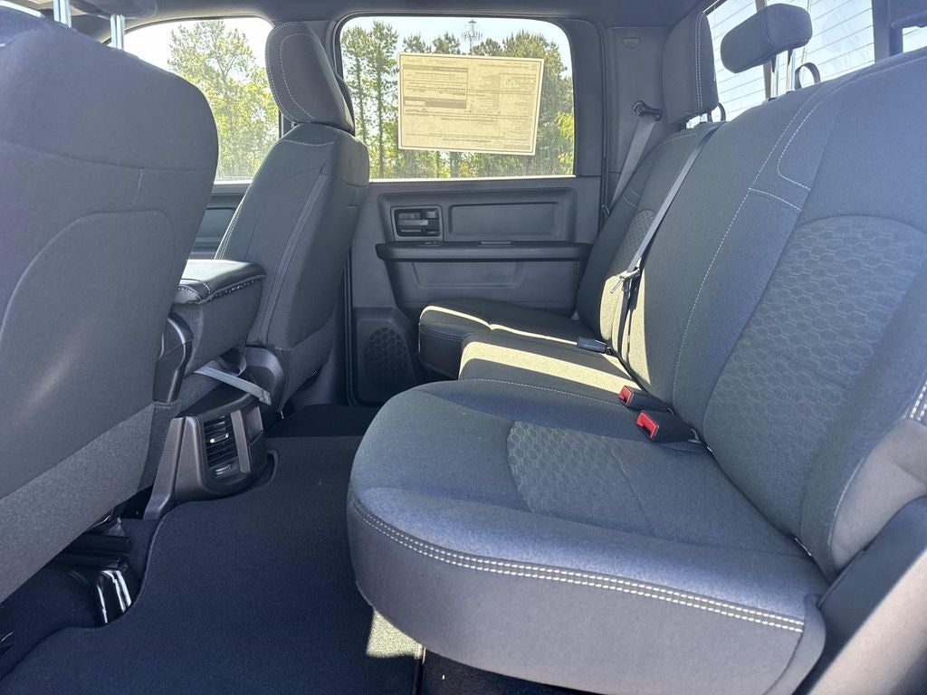 2026 RAM Ram 2500 RAM 2500 BLACK EXPRESS CREW CAB 4X4 6'4' BOX