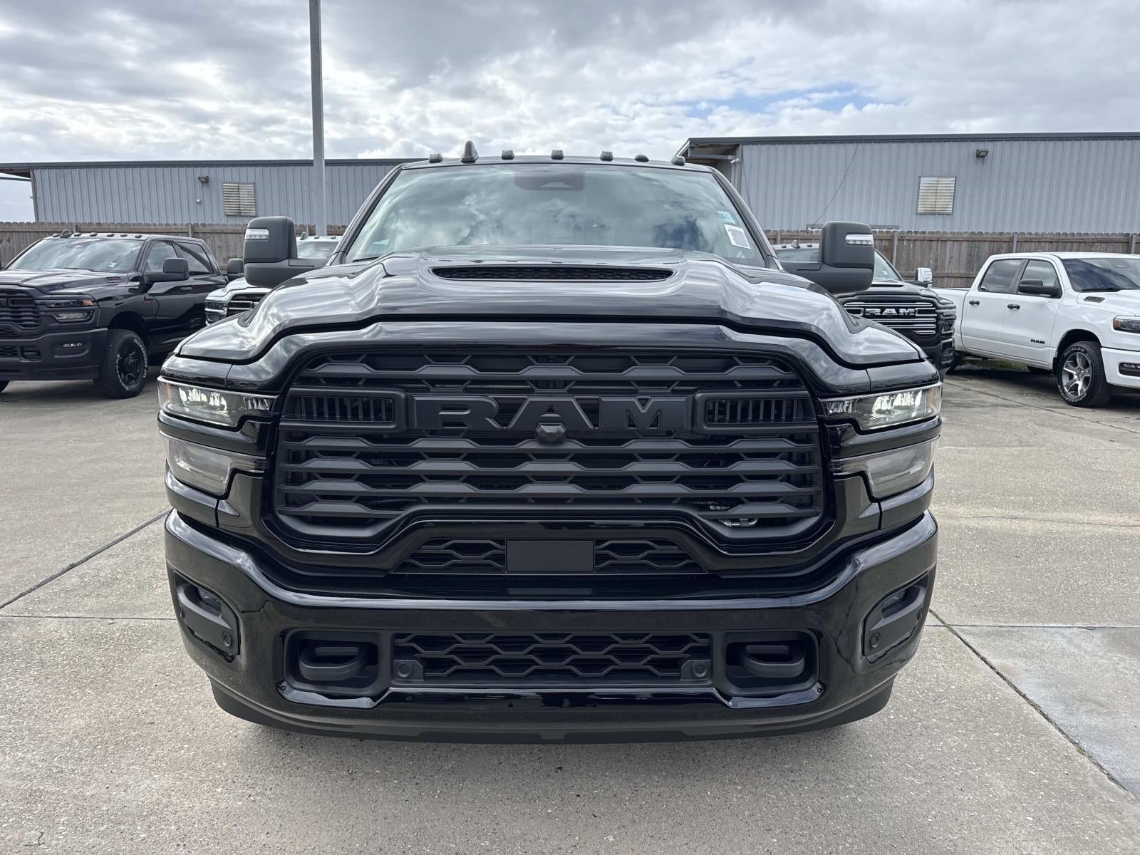 2026 RAM Ram 2500 RAM 2500 BLACK EXPRESS CREW CAB 4X4 6'4' BOX