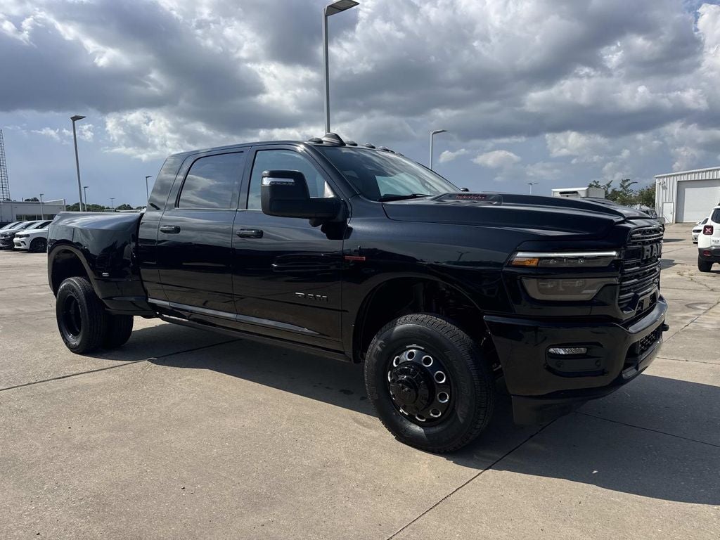2026 RAM Ram 3500 RAM 3500 LARAMIE MEGA CAB 4X4 6'4' BOX