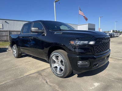 2026 RAM Ram 1500 RAM 1500 EXPRESS CREW CAB 4X2 5'7' BOX