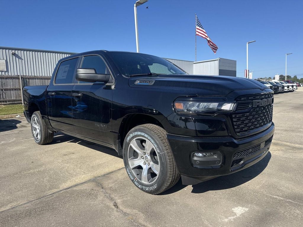 2026 RAM Ram 1500 RAM 1500 EXPRESS CREW CAB 4X2 5'7' BOX