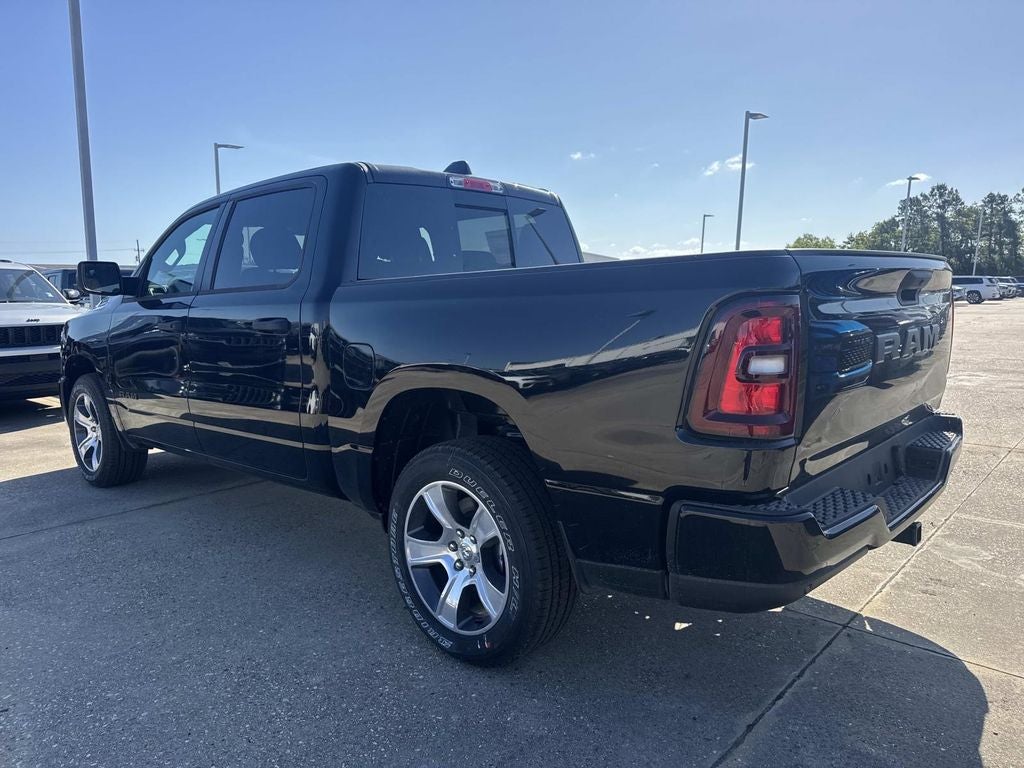 2026 RAM Ram 1500 RAM 1500 EXPRESS CREW CAB 4X2 5'7' BOX