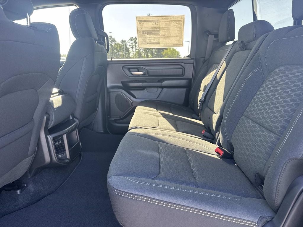 2026 RAM Ram 1500 RAM 1500 EXPRESS CREW CAB 4X2 5'7' BOX