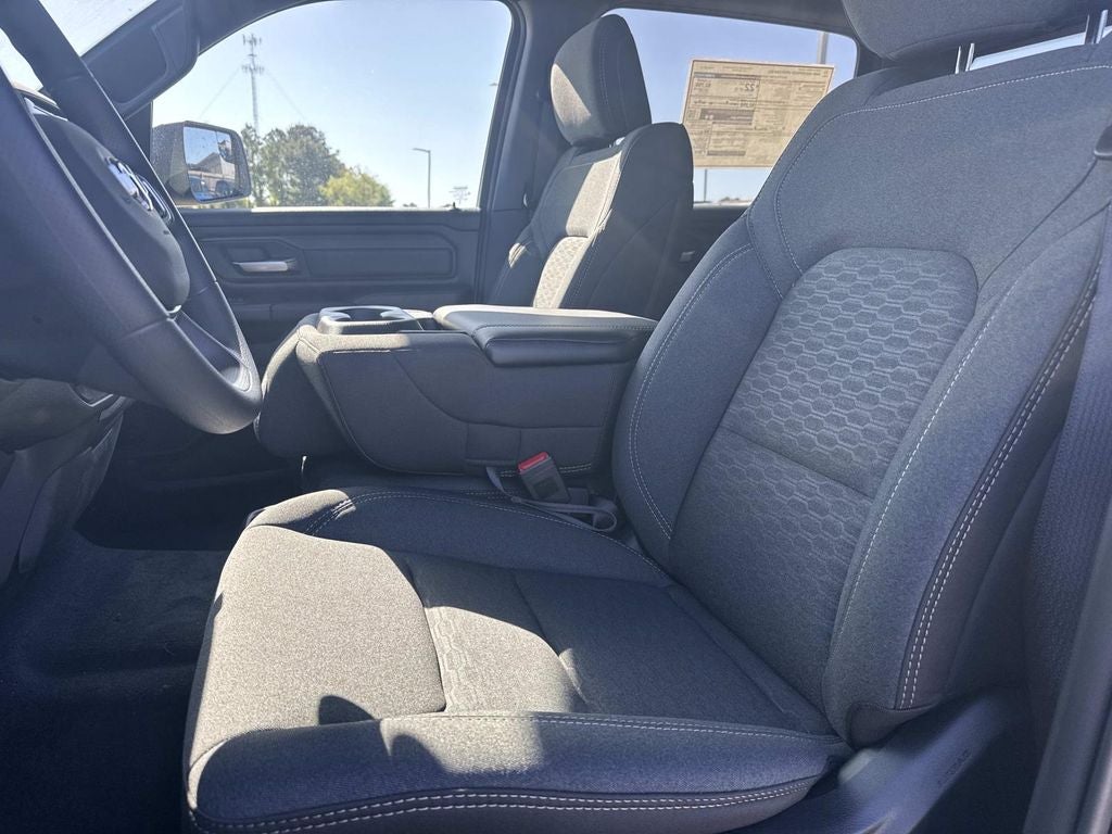 2026 RAM Ram 1500 RAM 1500 EXPRESS CREW CAB 4X2 5'7' BOX