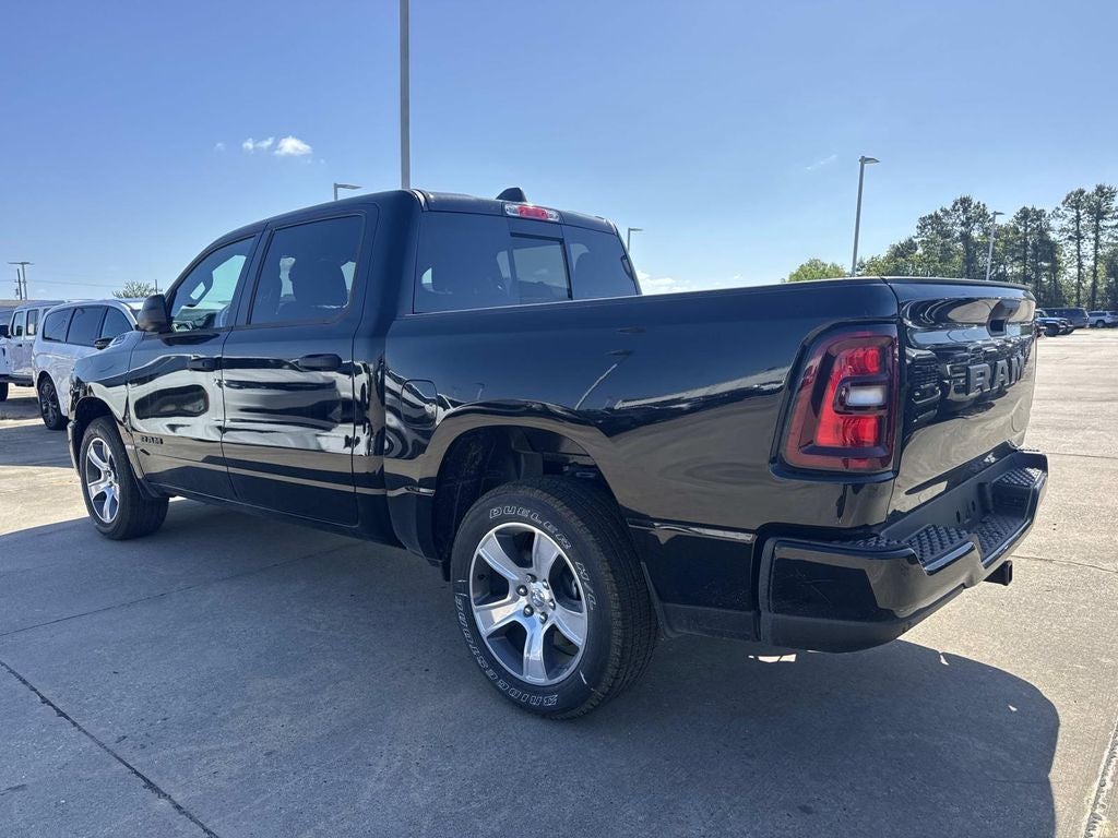 2026 RAM Ram 1500 RAM 1500 EXPRESS CREW CAB 4X2 5'7' BOX