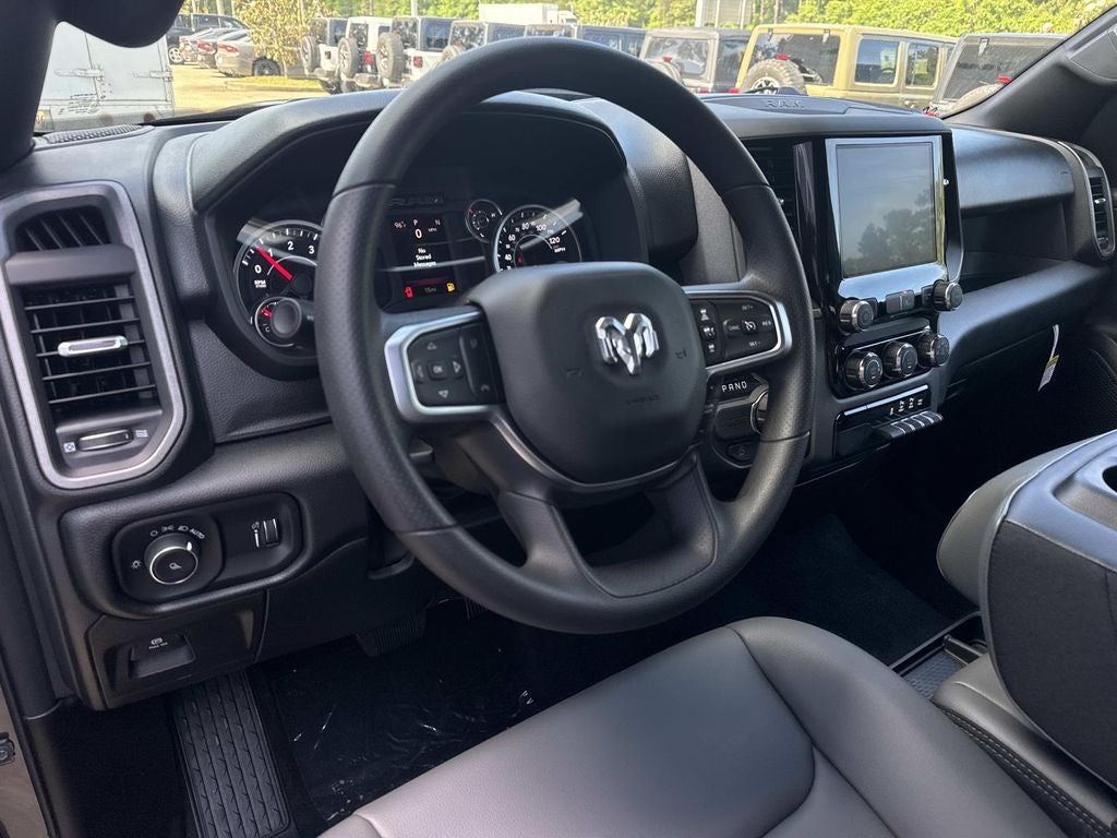 2026 RAM Ram 1500 RAM 1500 TRADESMAN CREW CAB 4X2 5'7' BOX