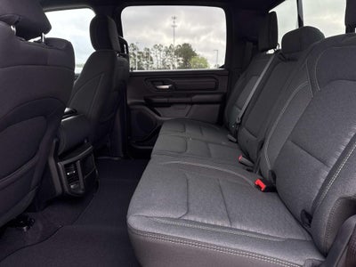 2026 RAM Ram 1500 RAM 1500 EXPRESS CREW CAB 4X2 5'7' BOX