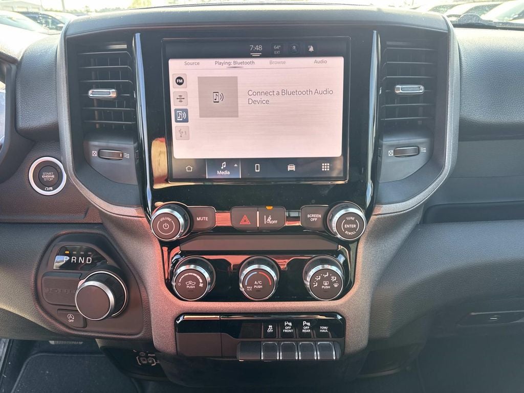 2026 RAM Ram 1500 RAM 1500 EXPRESS CREW CAB 4X2 5'7' BOX