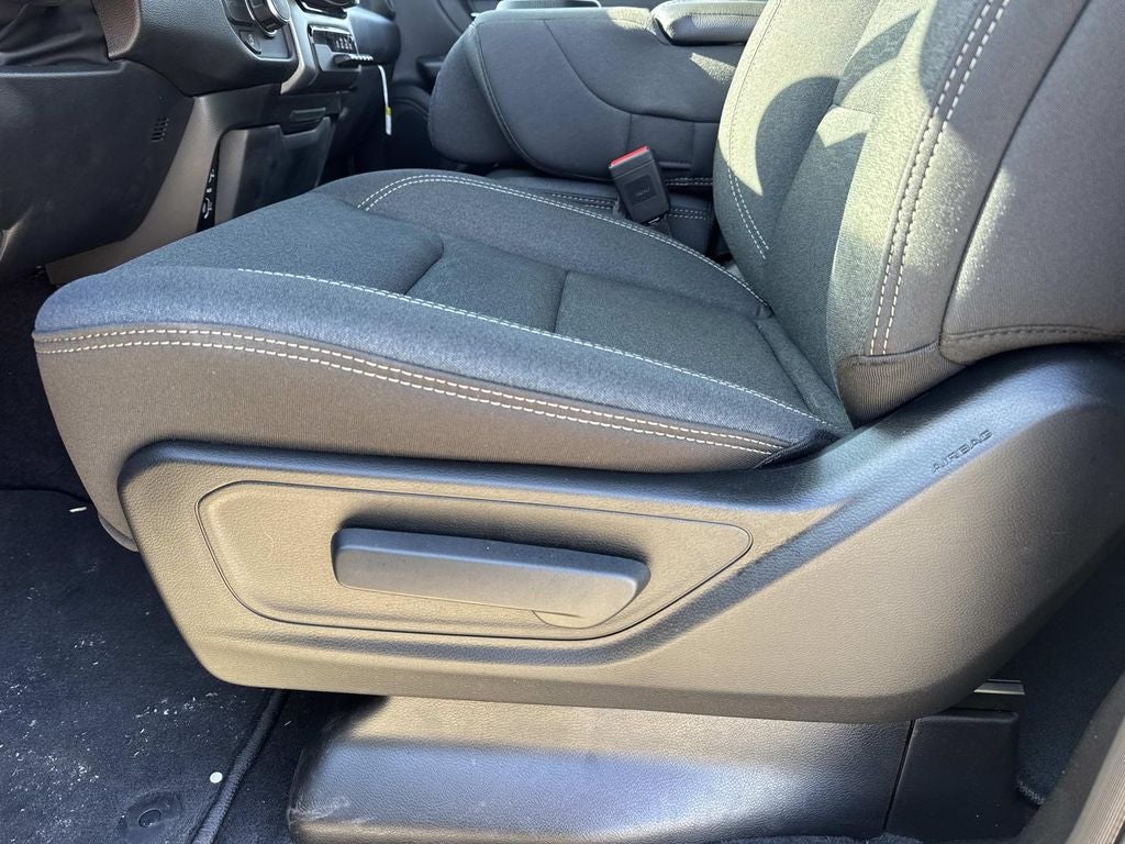 2026 RAM Ram 1500 RAM 1500 EXPRESS CREW CAB 4X2 5'7' BOX