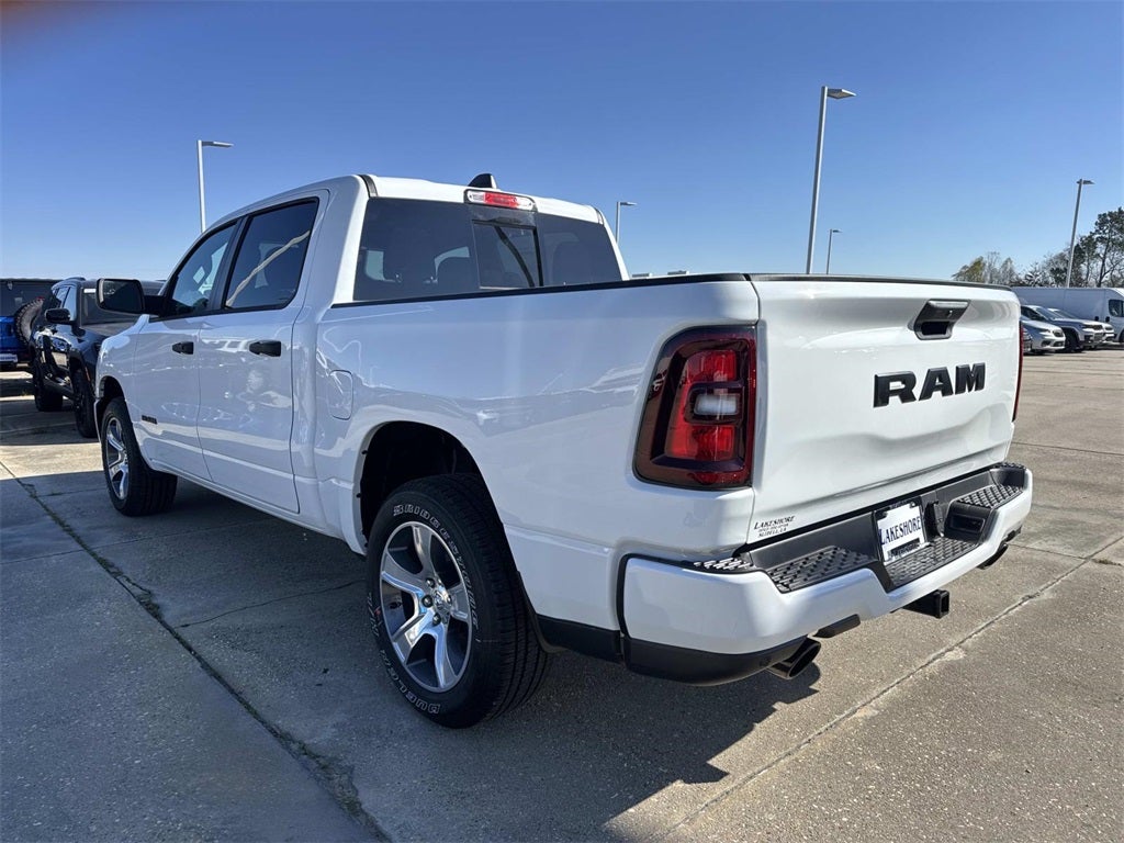 2026 RAM Ram 1500 RAM 1500 EXPRESS CREW CAB 4X2 5'7' BOX