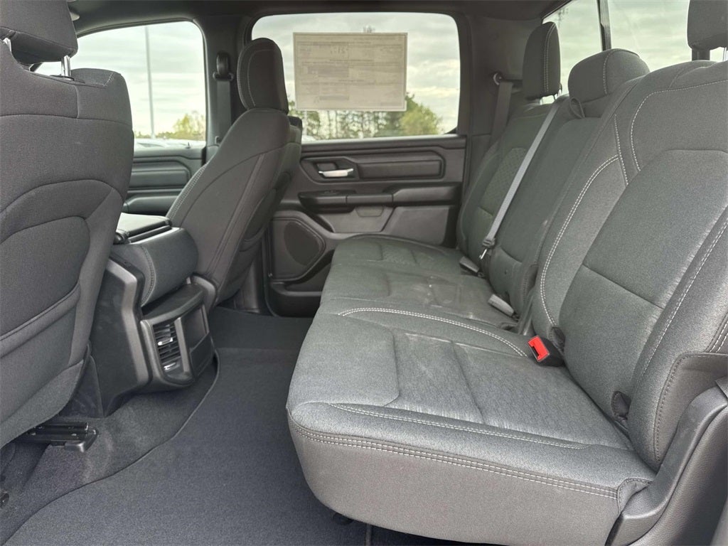 2026 RAM Ram 1500 RAM 1500 EXPRESS CREW CAB 4X2 5'7' BOX