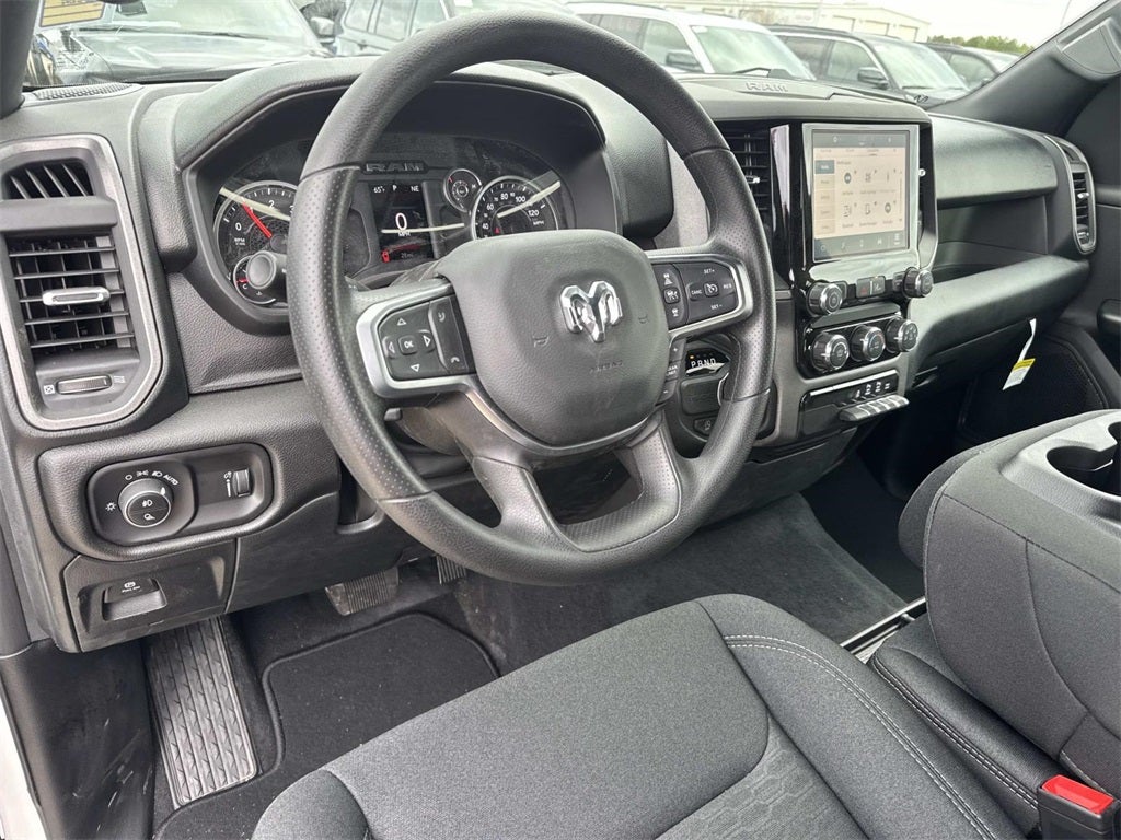 2026 RAM Ram 1500 RAM 1500 EXPRESS CREW CAB 4X2 5'7' BOX