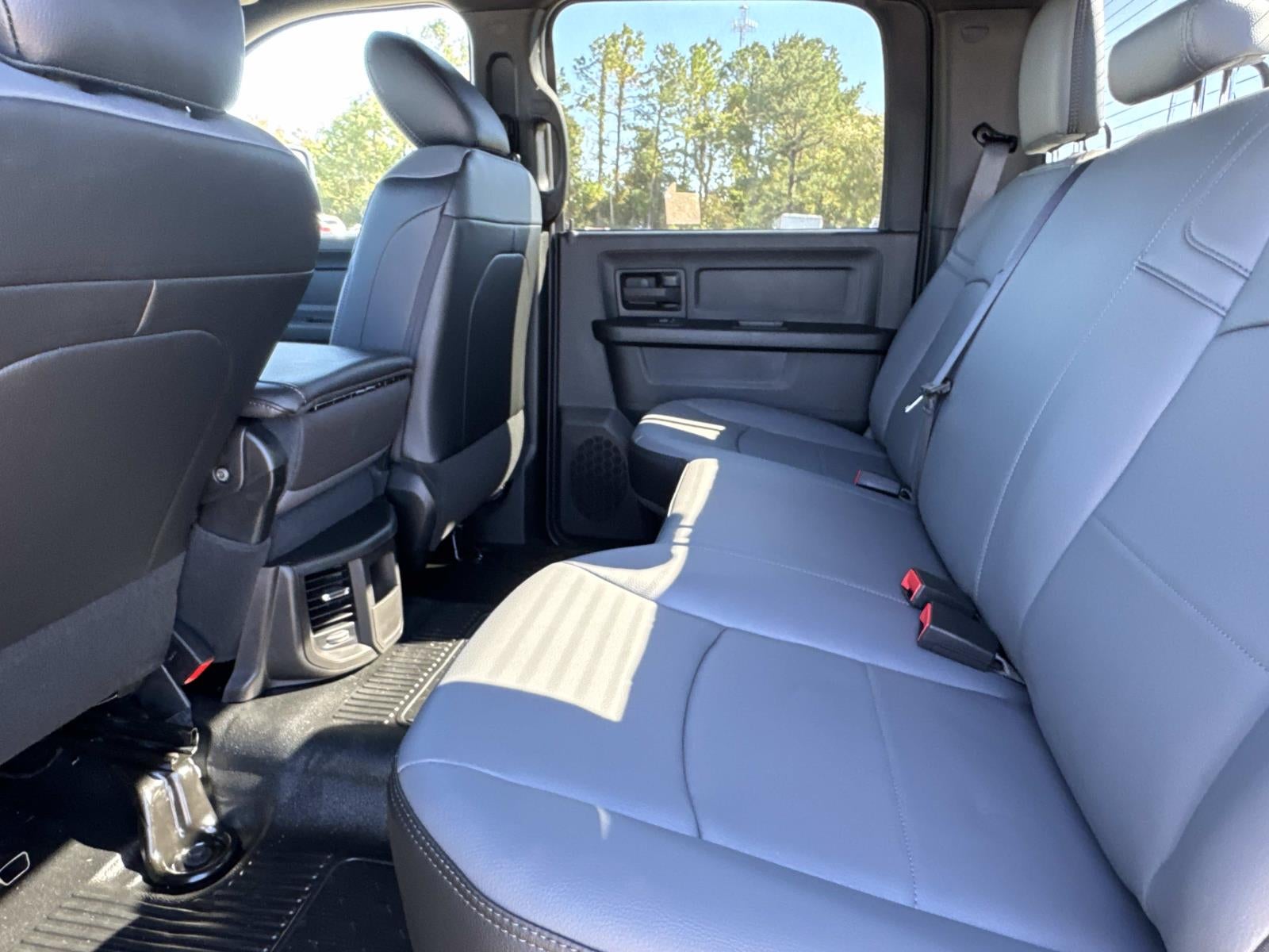 2026 RAM Ram 3500 Chassis Cab RAM 3500 TRADESMAN CREW CAB CHASSIS 4X4 60' CA