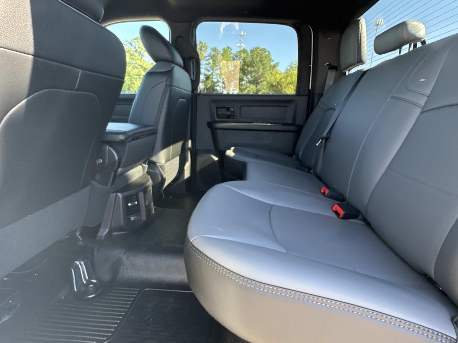 2026 RAM Ram 3500 Chassis Cab RAM 3500 TRADESMAN CREW CAB CHASSIS 4X4 60' CA