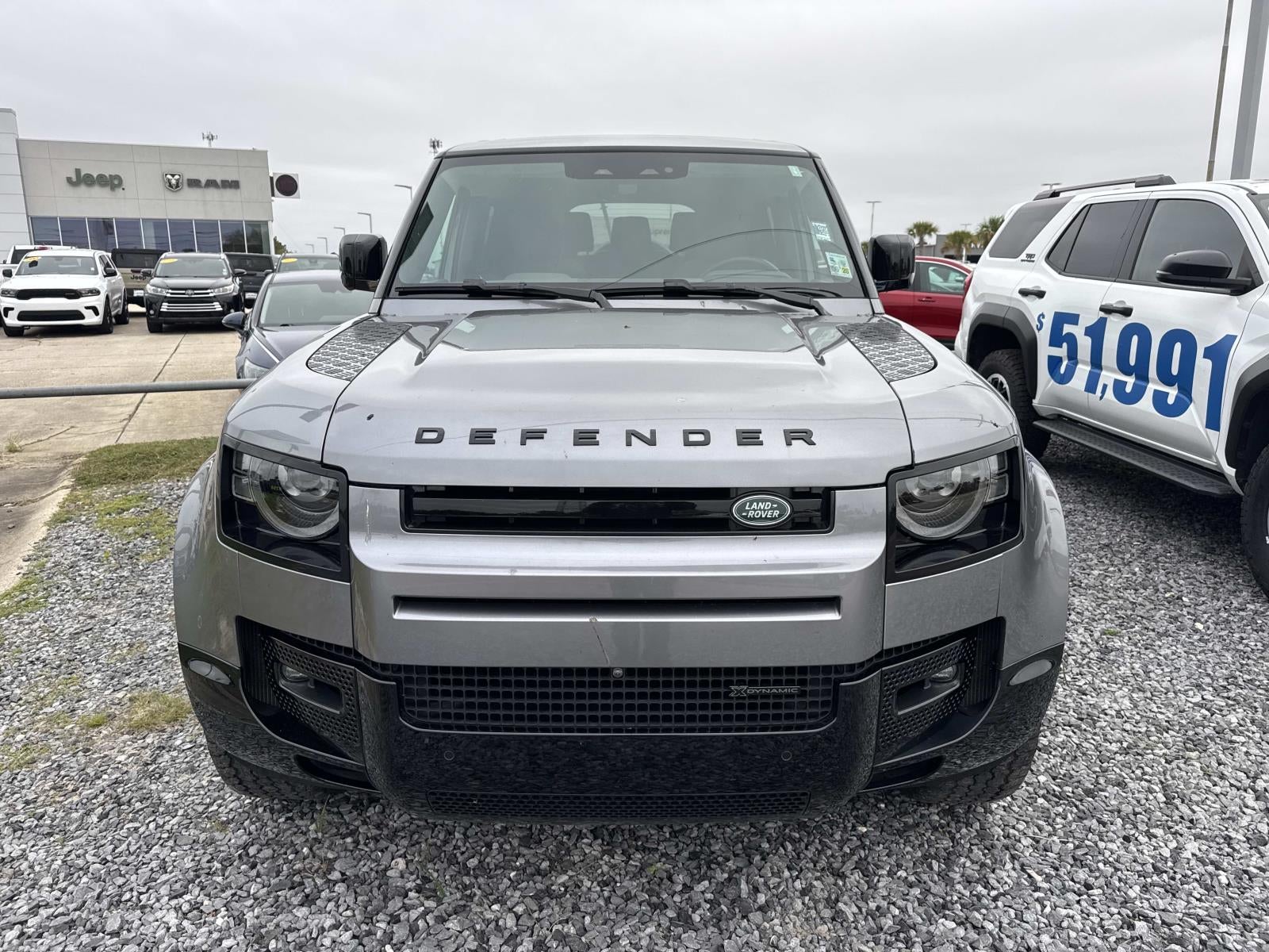 2023 Land Rover Defender 130 X-Dynamic SE