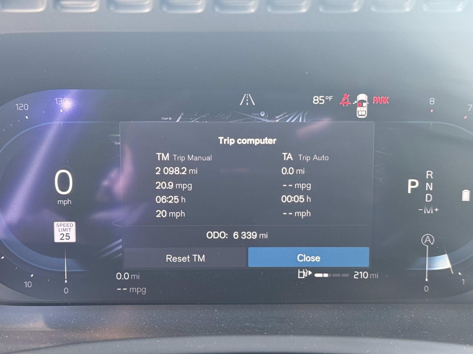 2025 Volvo XC90 B5 Plus