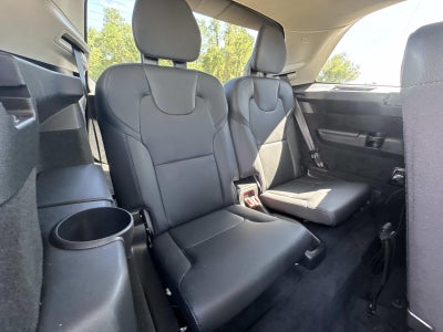 2025 Volvo XC90 B5 Plus