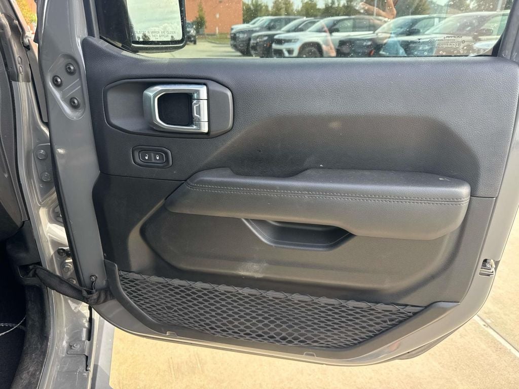 2021 Jeep Wrangler Unlimited Sahara Altitude 4x4