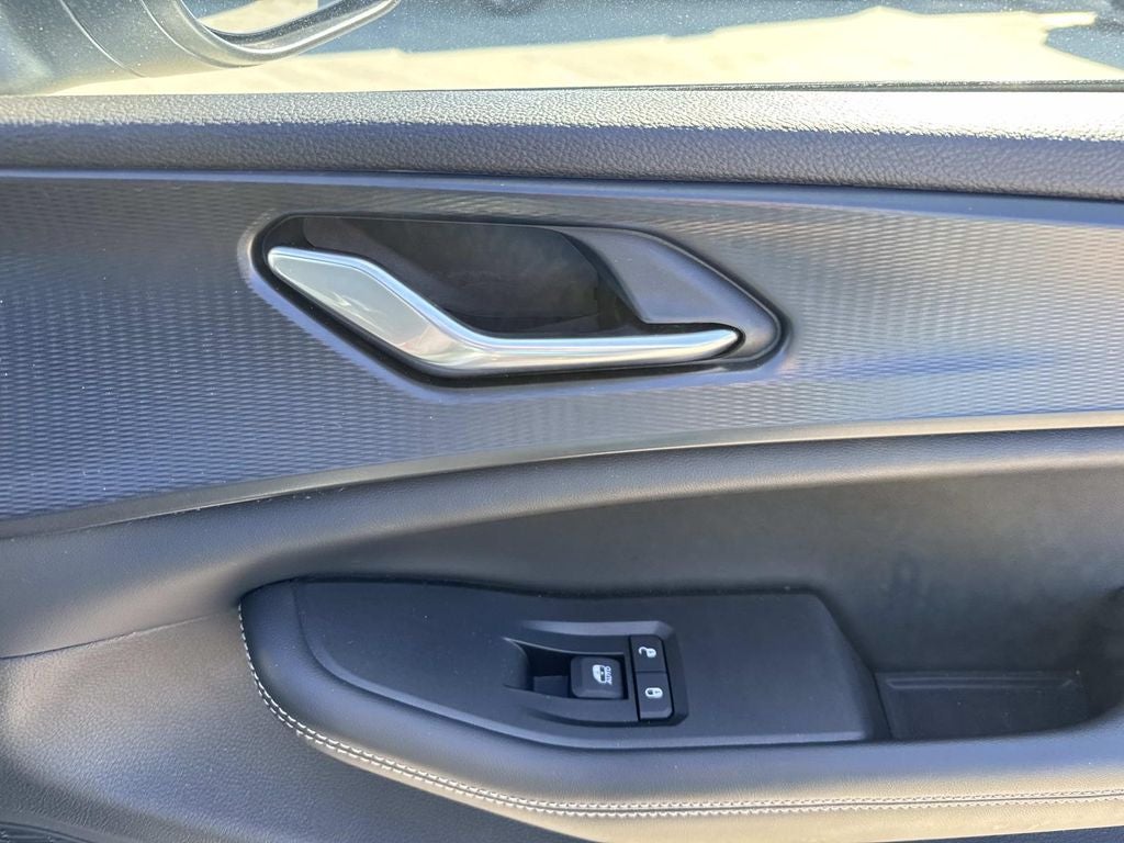 2024 Jeep Grand Cherokee Laredo 4x2