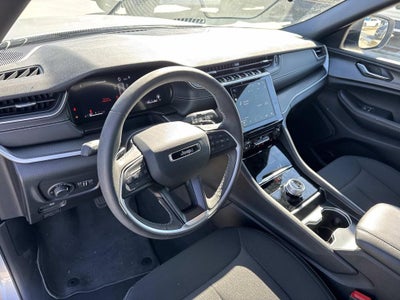 2024 Jeep Grand Cherokee Laredo 4x2