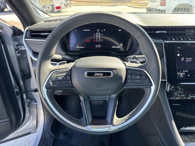 2024 Jeep Grand Cherokee Laredo 4x2