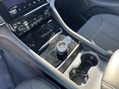 2024 Jeep Grand Cherokee Laredo 4x2