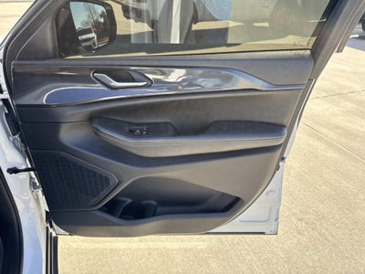 2023 Jeep Grand Cherokee Altitude 4x2