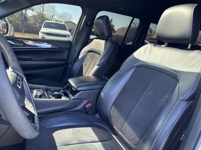 2023 Jeep Grand Cherokee Altitude 4x2