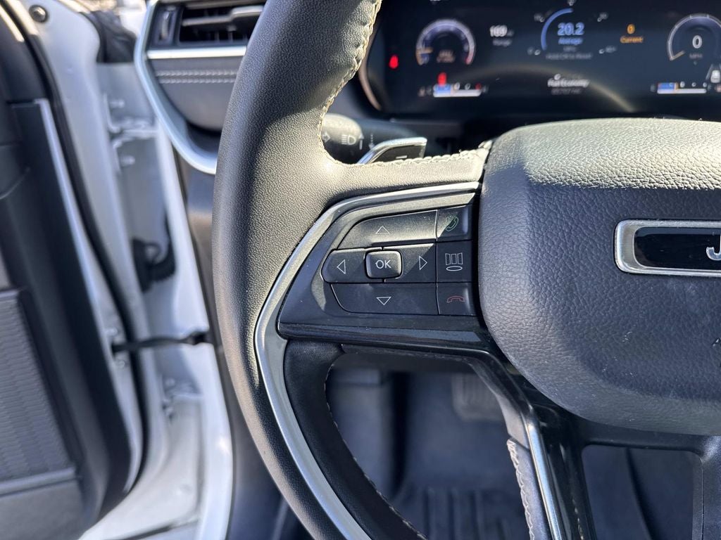 2023 Jeep Grand Cherokee Altitude 4x2