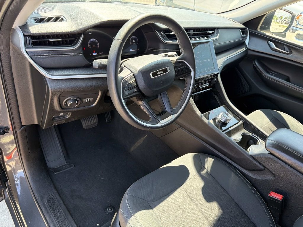 2024 Jeep Grand Cherokee Laredo