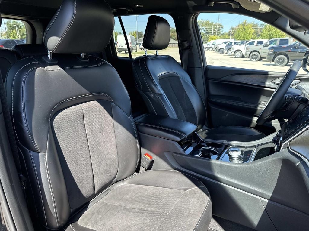 2023 Jeep Grand Cherokee Altitude 4x4