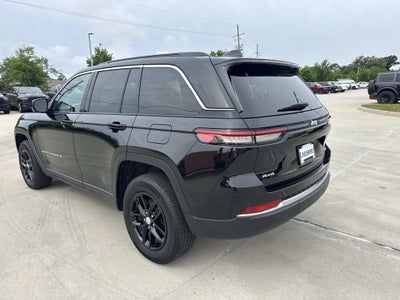 2025 Jeep Grand Cherokee Laredo X 4x4