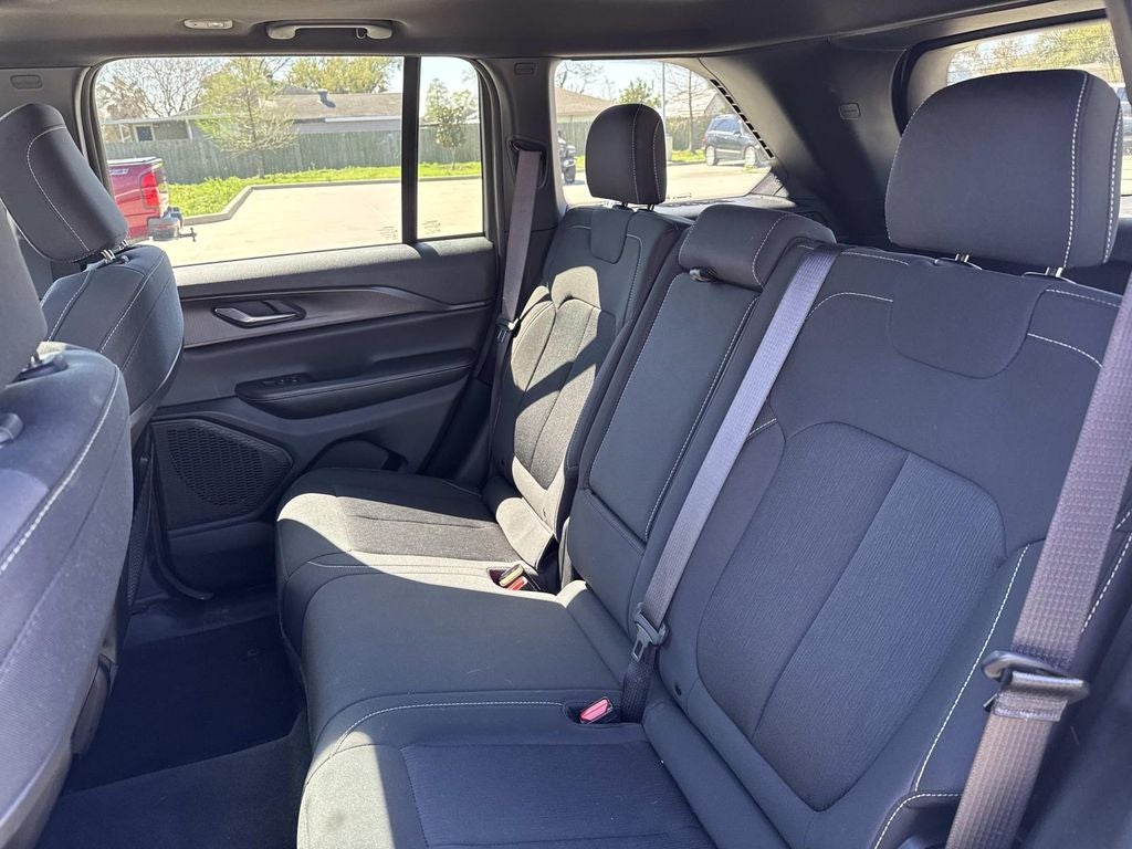 2024 Jeep Grand Cherokee Laredo X 4x4