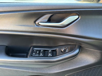 2023 Jeep Grand Cherokee L Laredo 4x2