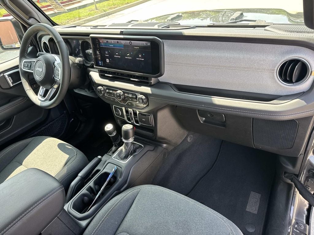 2025 Jeep Wrangler 4xe Sahara 4xe