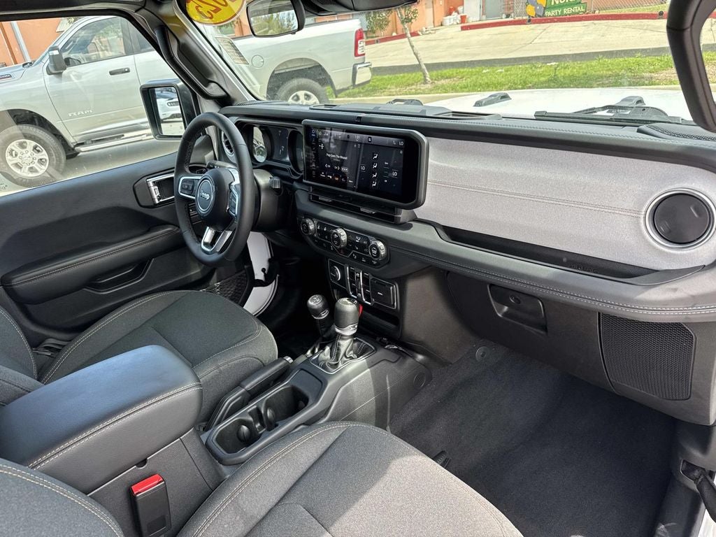 2025 Jeep Wrangler 4xe Sahara 4xe