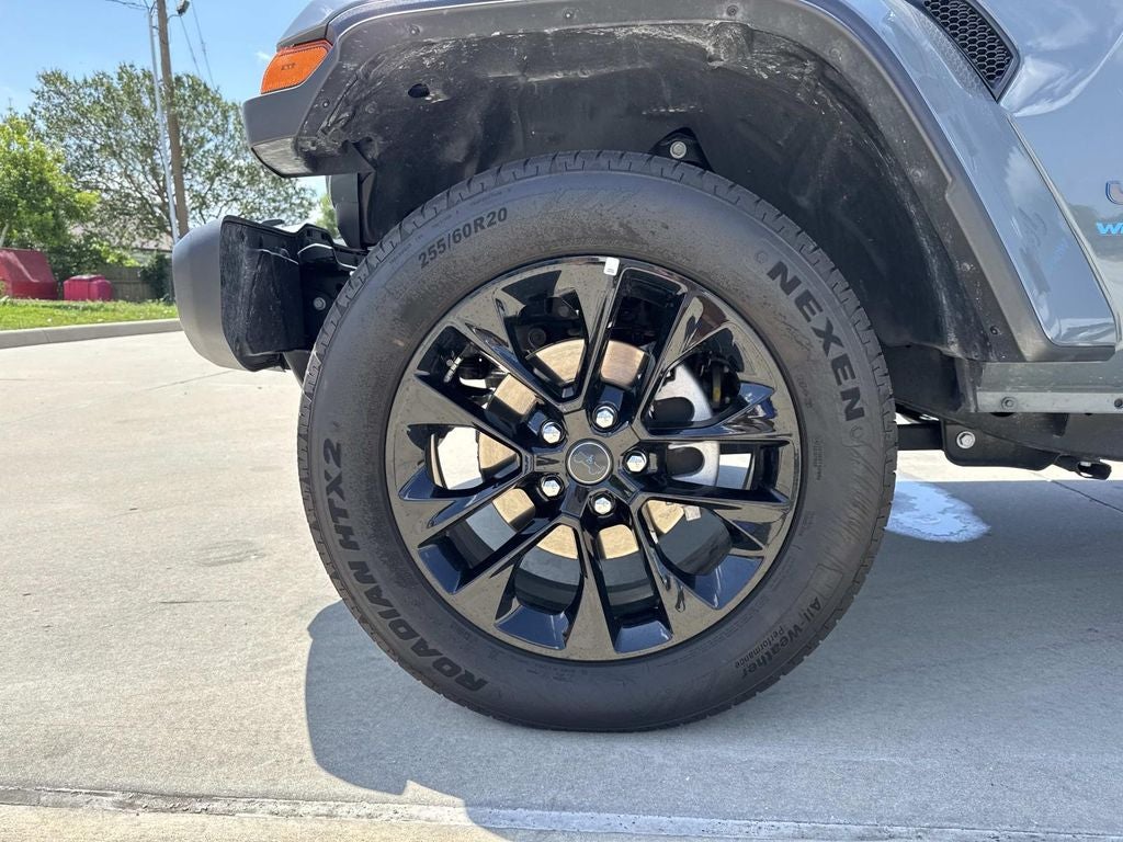 2025 Jeep Wrangler 4xe Sahara 4xe