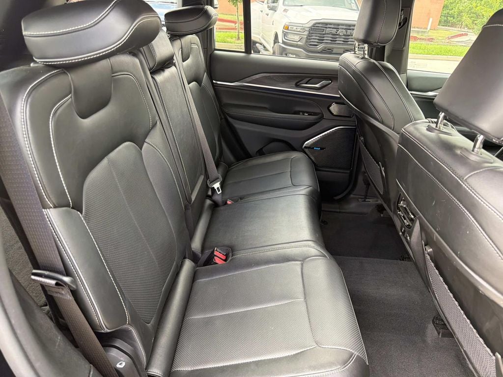 2023 Jeep Grand Cherokee 4xe Overland 4xe